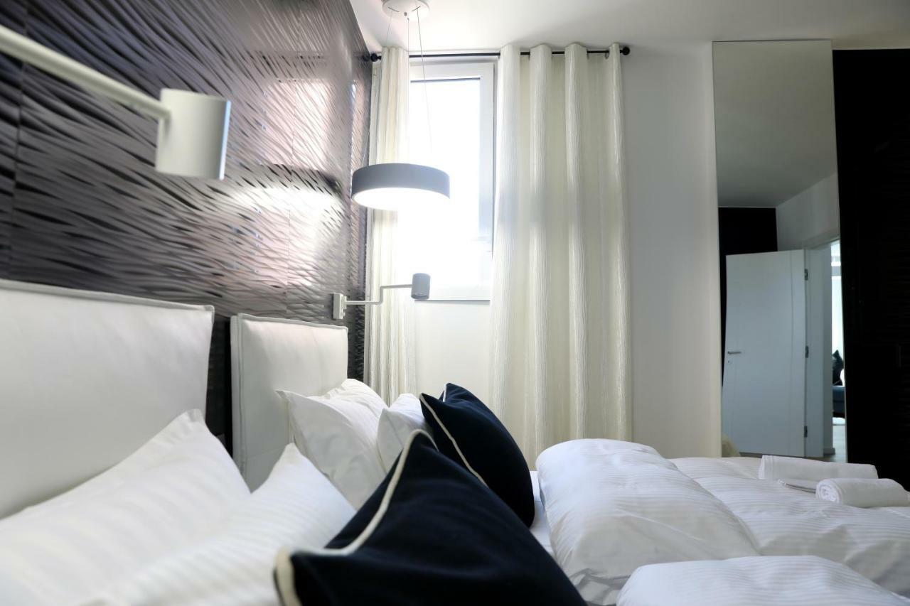 TiranaTOP Suites 3 1000 ft2  Buitenkant foto